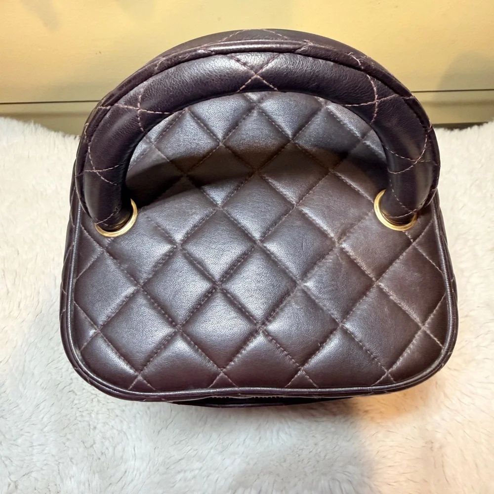 Authentic Vintage CHANEL Matelasse Dark Brown Lambskin Vanity Bag - Picture 15 of 16